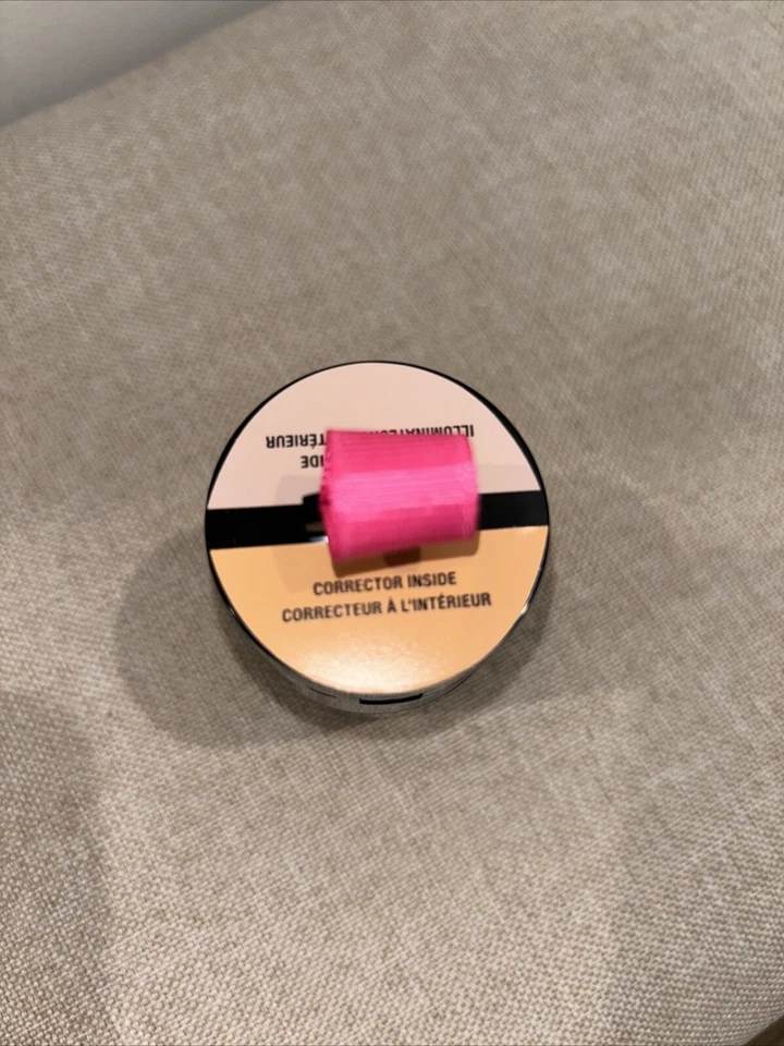 Armario de Maquillaje Wet n Wild Pump 3 en 1 Crema BB Transparente, Iluminador y Corrector  Foto 3 de 3