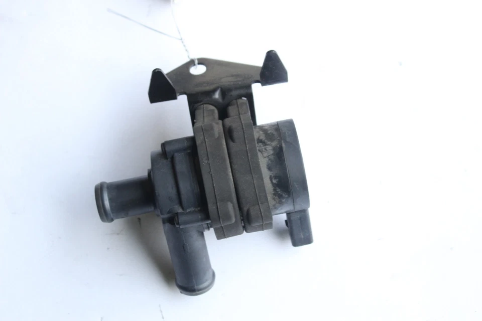 VOLKSWAGEN TOUAREG 2004-2007 MOTOR BOMBA DE AGUA AUXILIAR J2009 Foto 4 de 4