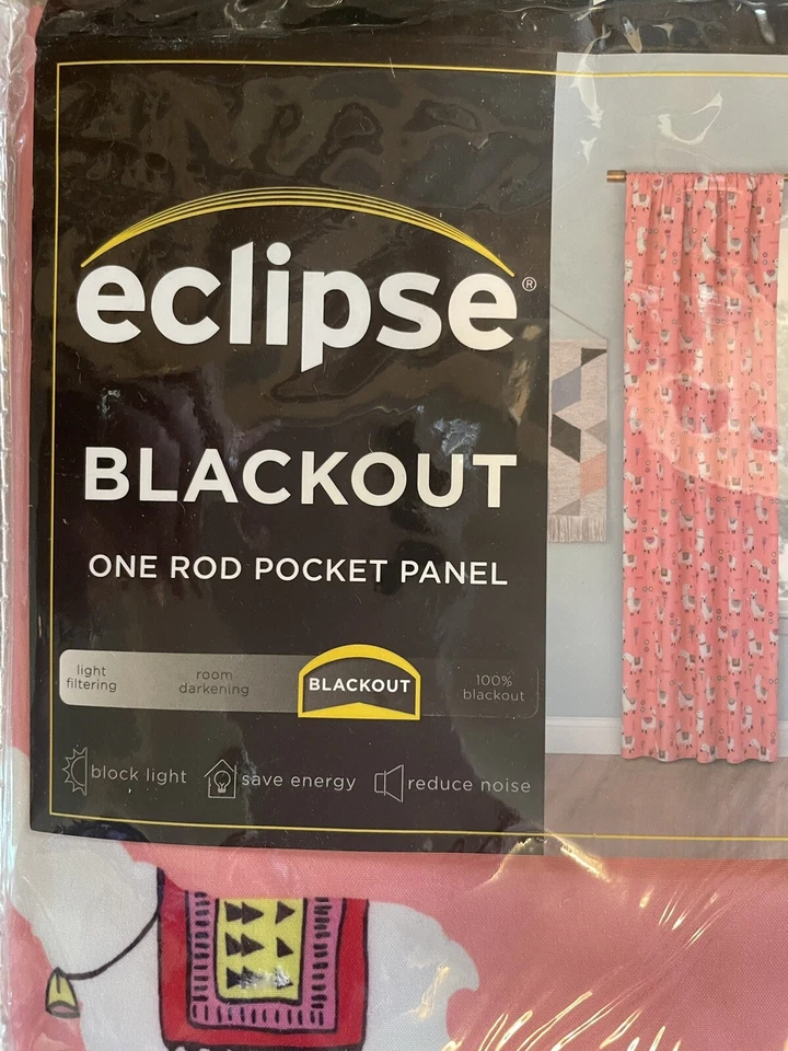 Занавеска затемняющая драматическая Eclipse Llama одна панель 42 дюйма x 63 дюйма термобак коралловая цветная - Изображение 2 из 4