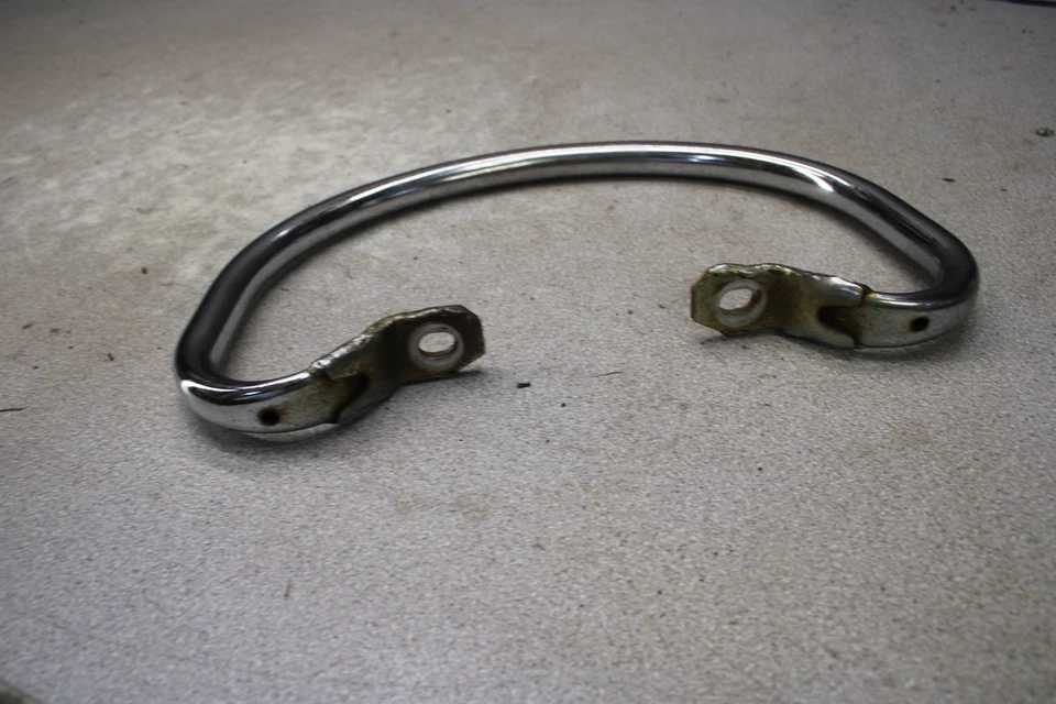 Yamaha XS2 1972 Street Twin 650 pasajero asiento trasero barra de agarre manija G4-0496. Sin precio base Foto 3 de 4