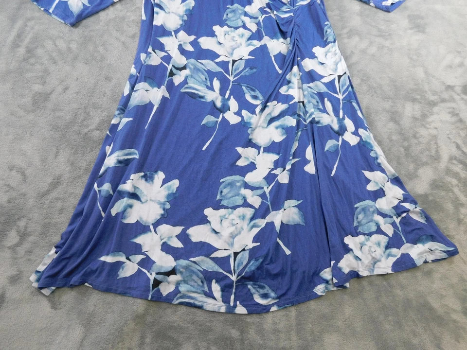 Vestido Soft Surroundings para mujer 2X azul floral imitación envoltura acanalada elástica costera Foto 2 de 4