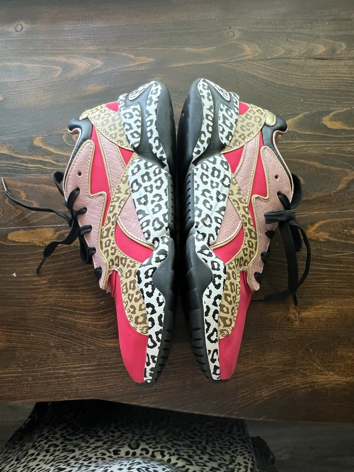 Zapatillas para mujer Puma Nova Unexpected Mixes estampado animal rosa talla 8,5 Foto 2 de 4