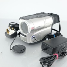 Samsung VP-L600 Digital Compact Camera 8x Zoom CCD Sensor Vintage Digicam Silver