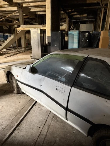 Honda Prelude 2.0i-16 SE Coupe | Barn Find | Non Runner | No Keys | Restoration - Picture 2 of 5