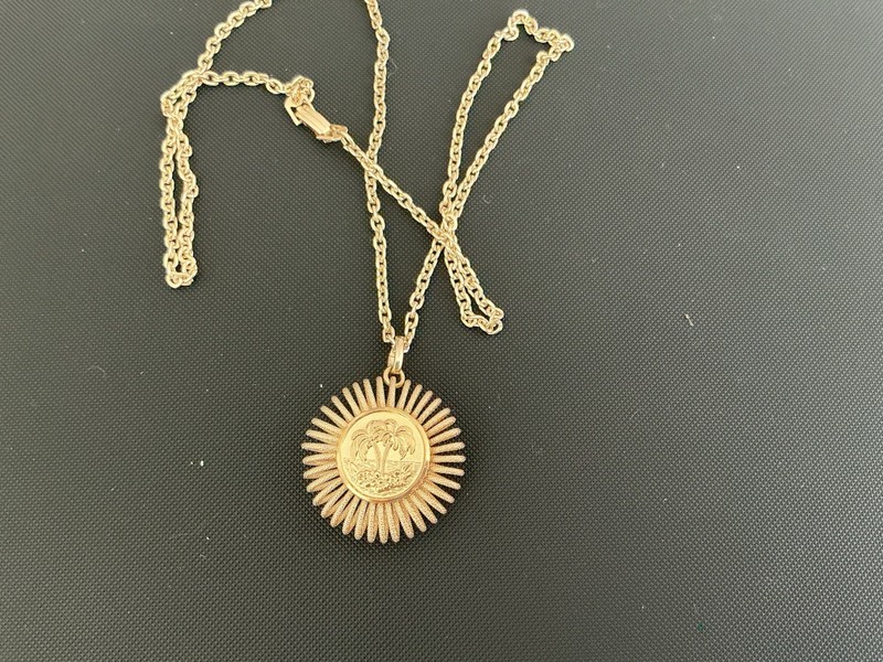 Vintage Made In West Germany Gold Tone Tropical Palm Tree Pendant Necklace 