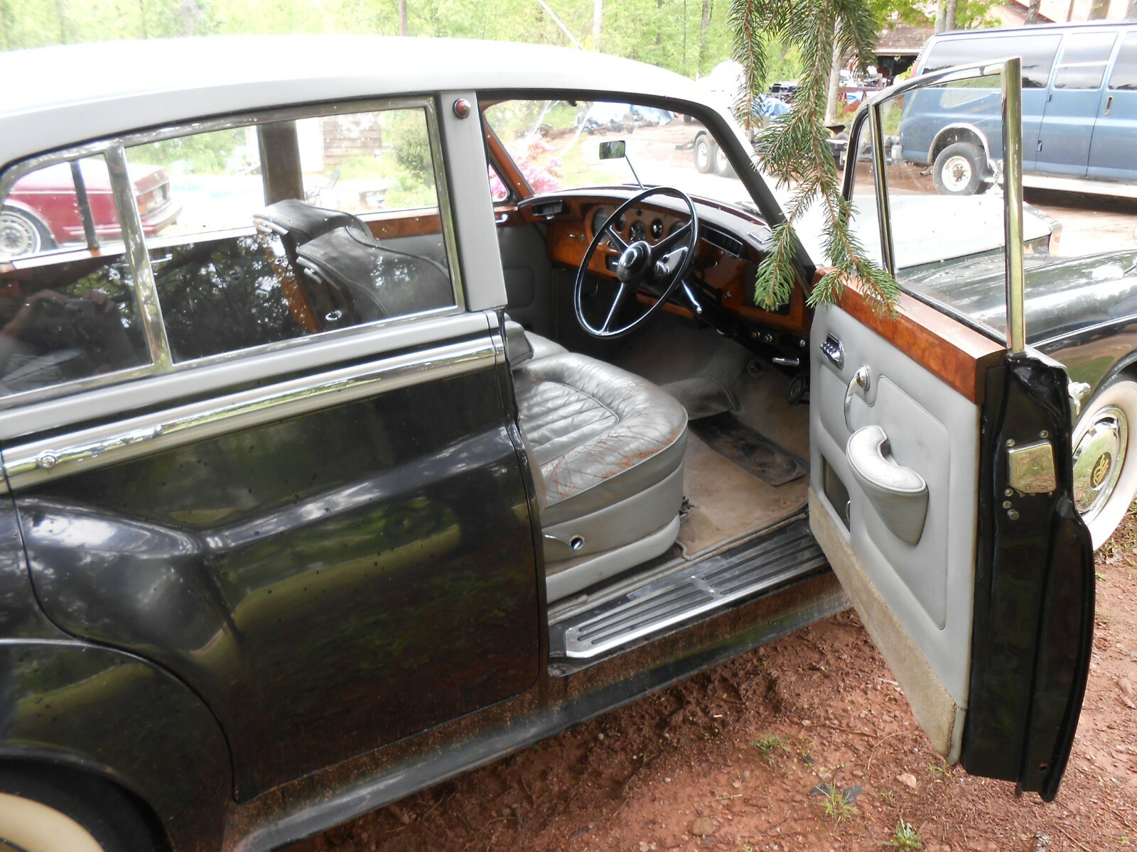 WORLDS LARGEST INVENTORY 1955-65 ROLLS ROYCE CLOUD PHANTOM BENTLEY. ROAD WHEEL
