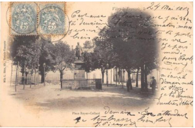 Old postcard 51 VITRY LE FRANCOIS PLACE ROYER COLLARD (back not divided)
