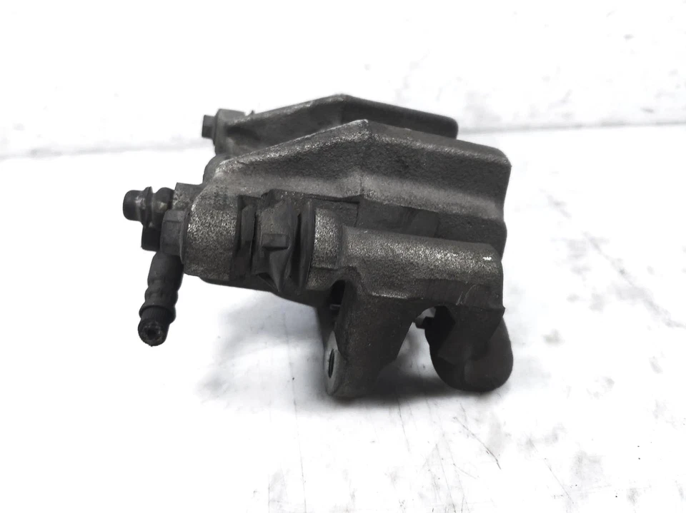 Pinza de freno conductor trasero izquierdo Toyota Venza 2009-2015 47850-0T010 Foto 4 de 4