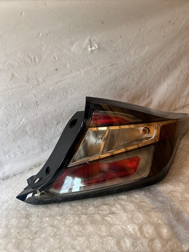 2016 - 2019 Chevrolet Volt Right Passenger Side Tail Light 23413609 OEM - Picture 2 of 6