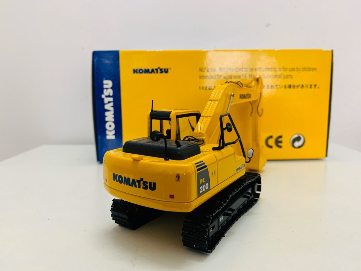 ミニカー KOMATSU PC200 1/50 Amazon.com: Komatsu PC200-6 Excavating Machinery 1/50