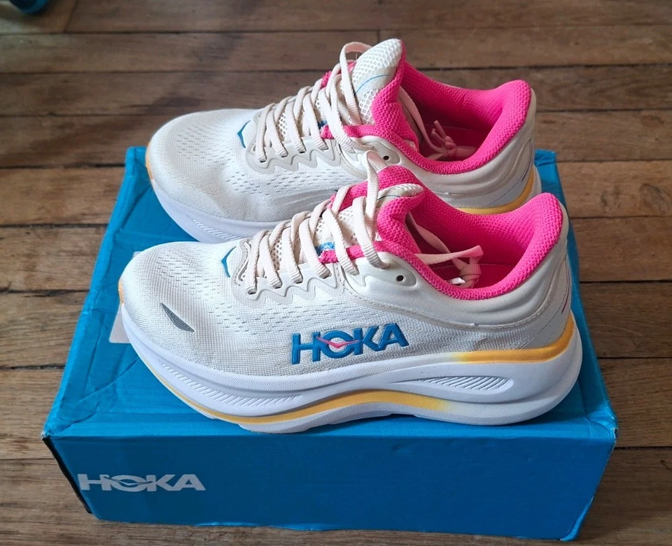 HOKA ONE ONE Bondi 9 baskets crème et jaune 38 (US 7B) Confort absolu - Affaire - Photo 2/4
