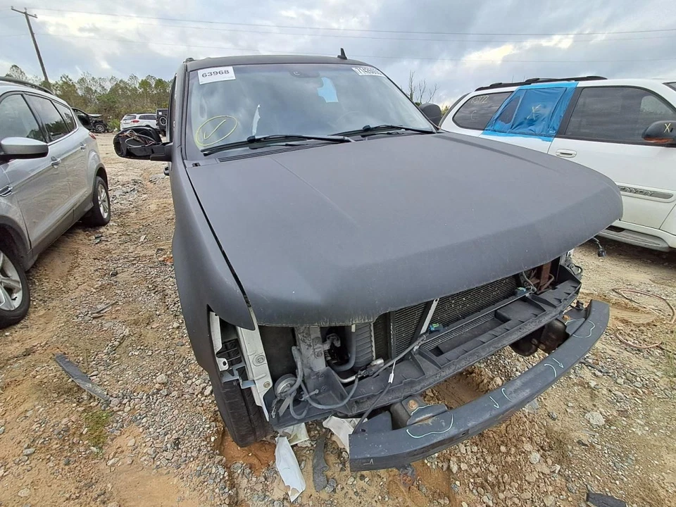 Chevrolet Tahoe 2007 conjunto de frenos ABS SUV de 4 puertas 5,30 L usado 160 k millas Foto 2 de 4