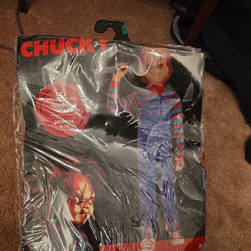 Chucky Childs Play Deluxe size 8–10y HALLOWEEN  Costume jumpsuit & mask. NEW!!