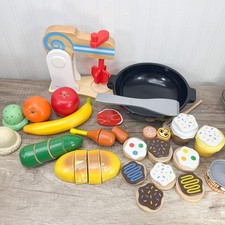 Melissa  Doug Wood Food Blend  Bake Cookie Maker Mixer Children  s Pretend Play
