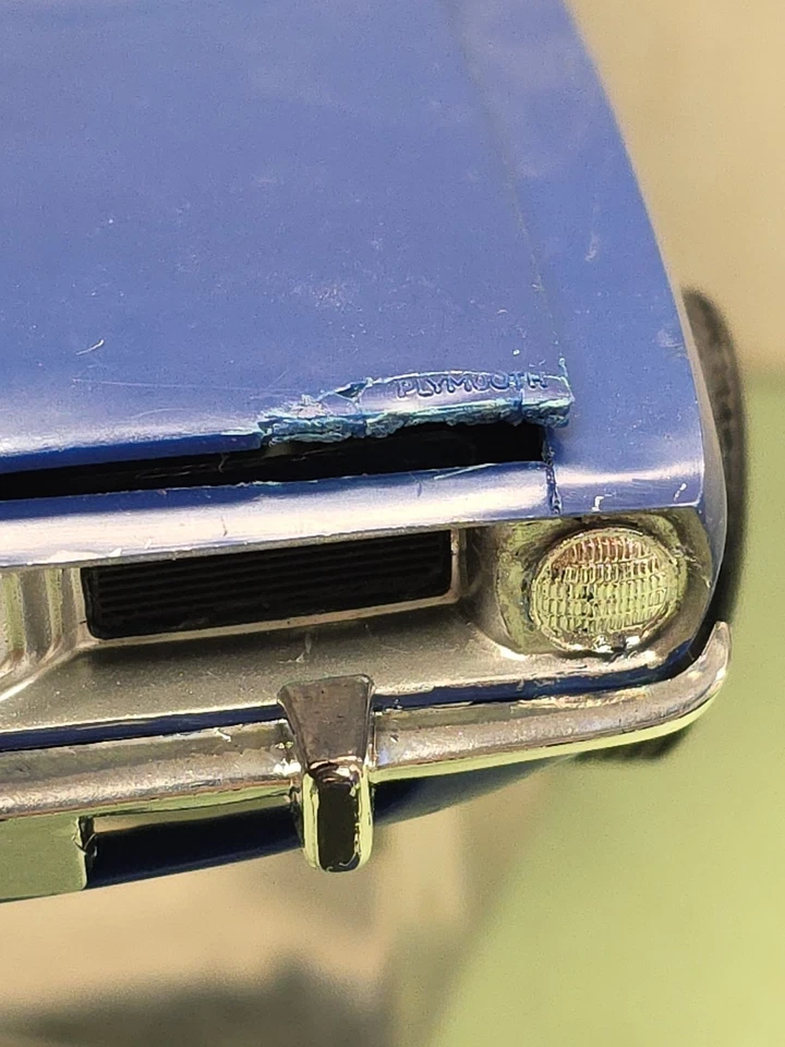 1972 1973 1974 Plymouth Barracuda/Cuda Built Model Kit  - Image 3 of 4