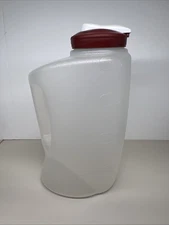 Rubbermaid 1 Gallon Mixer Mate Drink Pitcher With Red Flip Top Lid and Handle