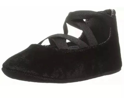black-velvet-infant-girl-shoes