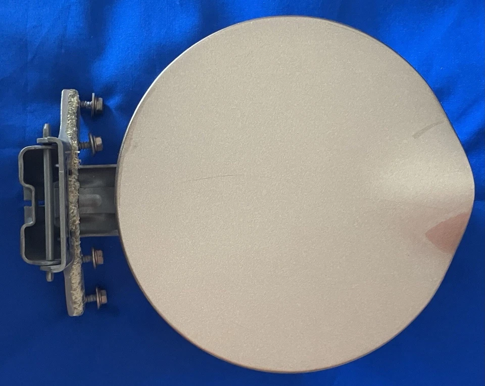 # 2002 2003 2004 Oldsmobile Bravada puerta de llenado de combustible tapa de gasolina marrón #LW AV Foto 2 de 4