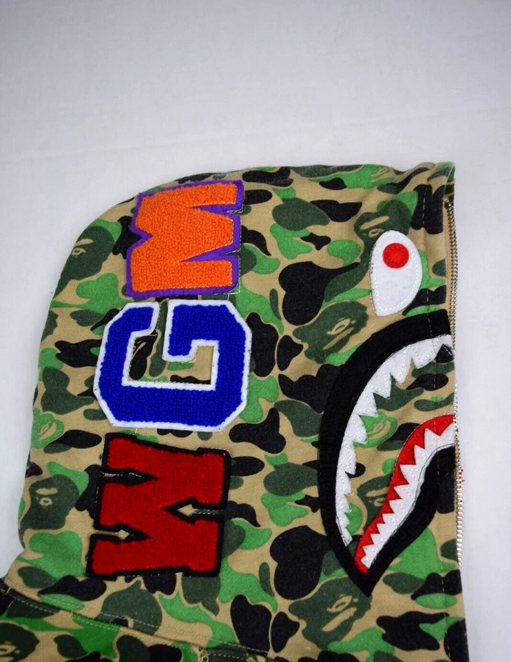 Bathing Ape Bape 绿色浮雕鲨鱼连帽衫运动衫女式大号 — 第 3/4 张图片