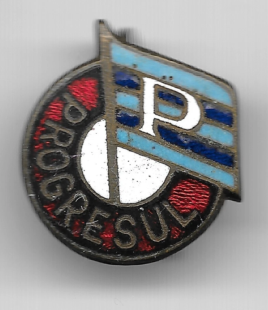 Football - Pin's Football AS Montmarault Football - Pin's Football AS Montmarault