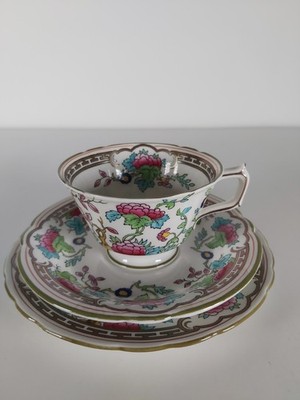 Royal Crown Derby Teetrio - Tasse, Untertasse und Teller