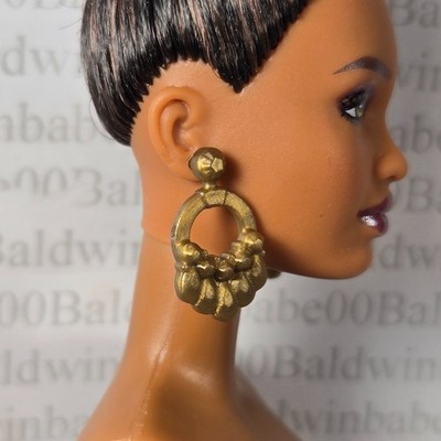 JEWELRY ~ 1/6 CREATE BASICS NEUTRALS 09 DOLL PLASTIC FAUX DANGLING HOOP EARRINGS