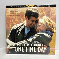 One Fine Day on a Widescreen LaserDisc George Clooney and Michelle Pfeiffer