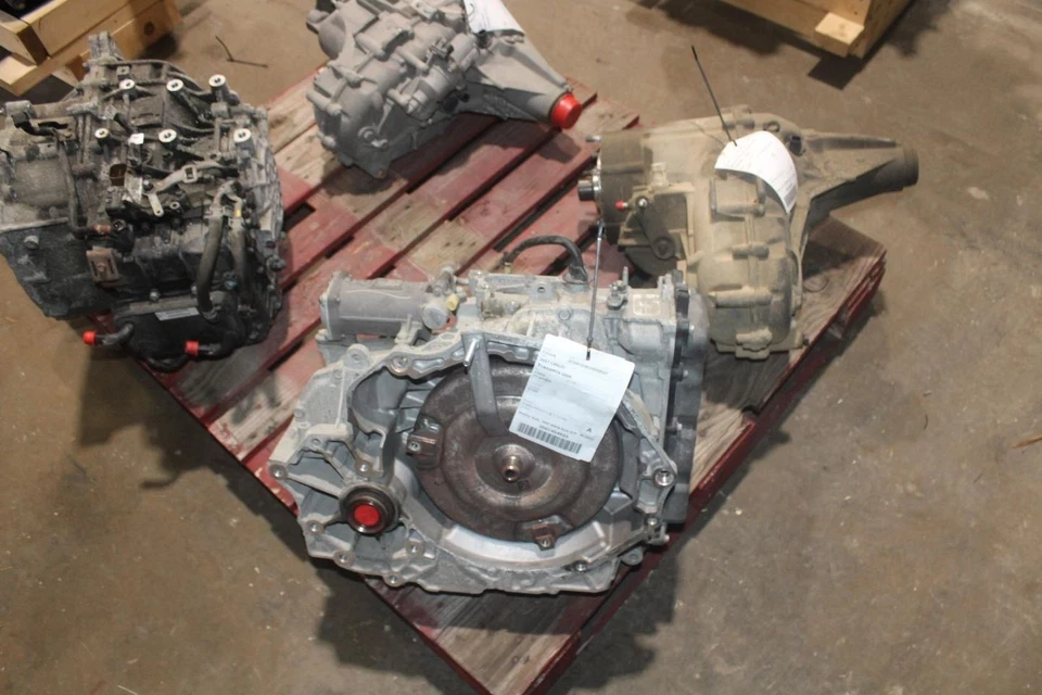 2017 Chevrolet Cruze Automatic Transmission FWD 114K Miles Used OEM Part Foto 3 de 4