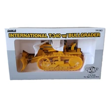 Ertl International T-340 Crawler Dozer with Bullgrader Diecast 1:16