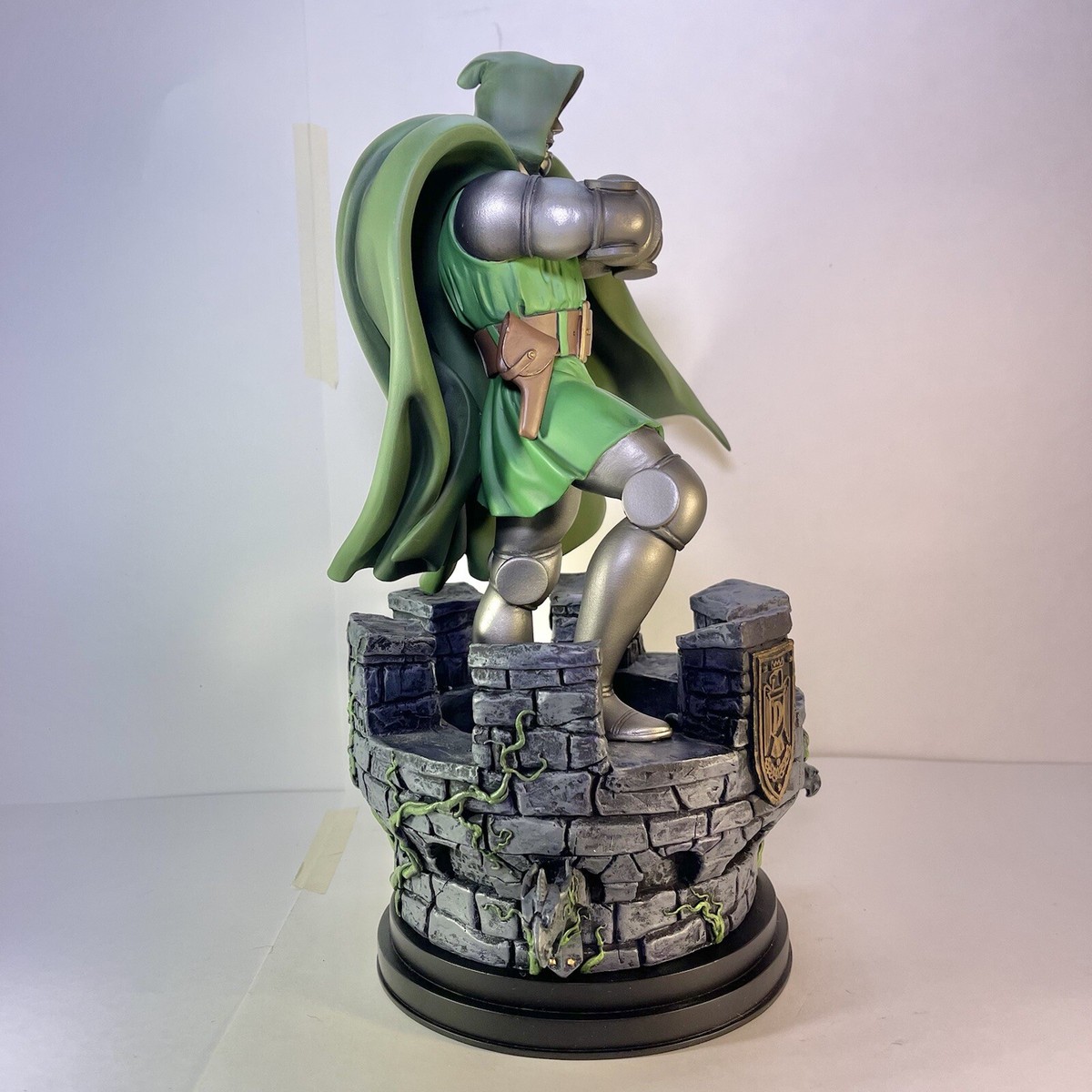 Dr.Doom ドクター・ドゥーム　胸像貯金箱 Amazon.co.jp: MARVEL（マーベル）DOCTOR DOOM（ドクター