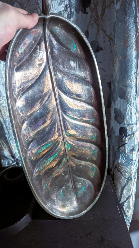 🍌 Intl. Bandeja de hojas de plátano plateada - "¡Ve Bananas for Deco!" 17" plateada de colección Foto 3 de 4