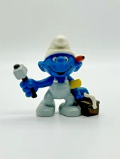 RARE Vintage Smurfs Collectibles - Handy Smurf with Hammer and Toolbox 20171 