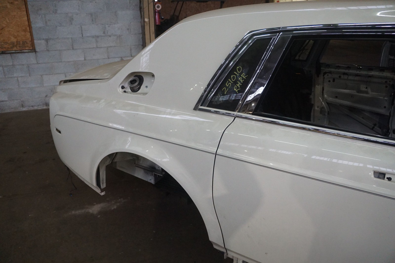 Rear Right Quarter Panel Body Metal Cut 41357195728 Rolls Royce Phantom Vii 2006
