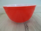 Pyrex Friendship Mixing Bowl #402 1 1/2 Qt.