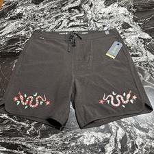 Roark Chiller 17  Scallop Boardshorts Black Mens Size 30 NWT RB469 69