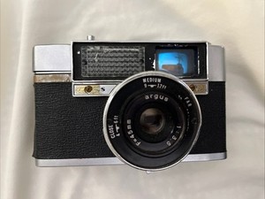 Vintage Argus 45mm Camera -for parts or repair