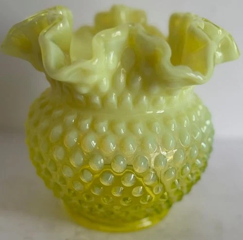 VINTAGE FENTON YELLOW VASELINE HOBNAIL VASE-5 1'2"H