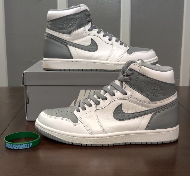 Nike Air Jordan 1 Retro High OG Stealth White Gray 555088  display picture 1
