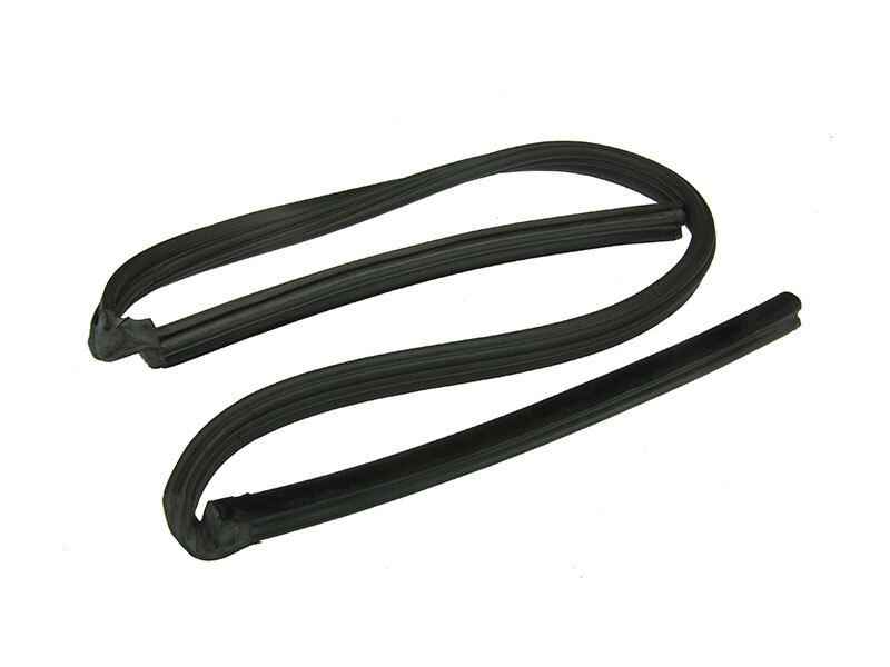 URO Parts Staffa Porta Targa 51118165146 – Ricambio Di Alta Qualità Per Auto Europee