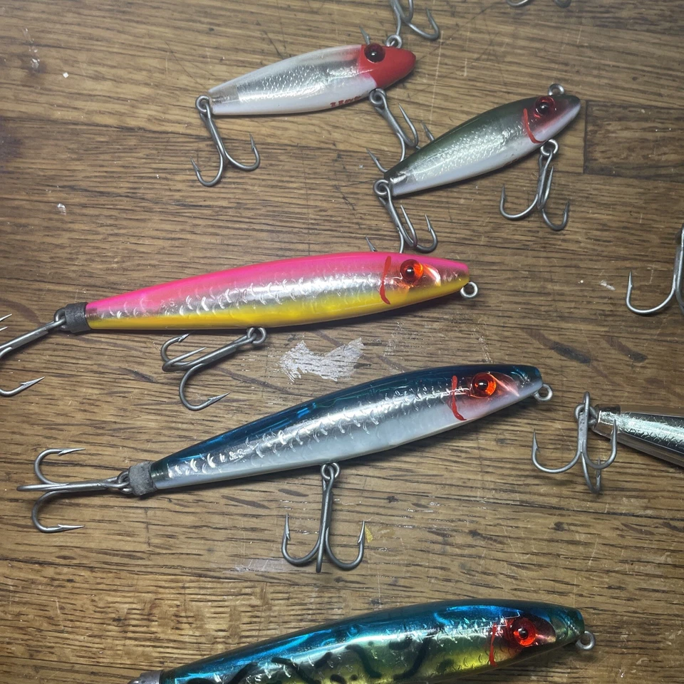 Gran lote. Señuelos de pesca L&S Mirrolure. Jerkbaits. Topwater. Twitchbait. Todas las tallas Foto 3 de 4