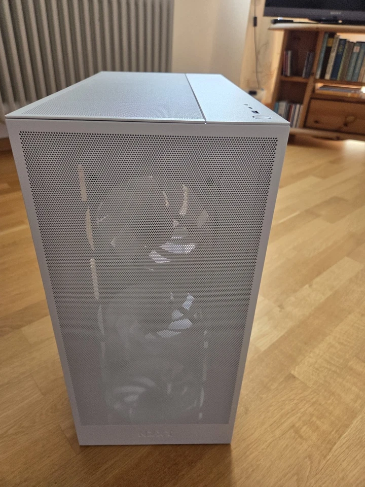NZXT H5 Flow RGB Mid-Tower-Gehäuse - Weiß - Bild 3 von 4