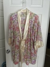 Victoria Secret Robe  Size One Size