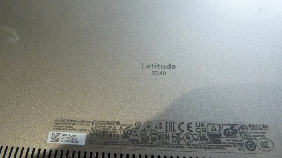 Dell Latitude 3340 · i5-1335U · 8GB · 256GB, photo 1 of 5