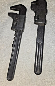 Vintage MOORE Adjustable 9" Monkey Pipe Wrench Made-in-USA