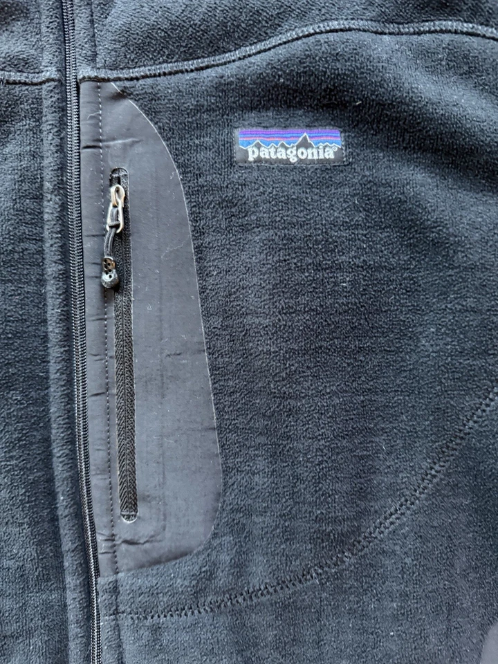 Patagonia Regulator R2 Polartec Fleece Zip Up Jacket Men's Large Black - Image 3 of 4