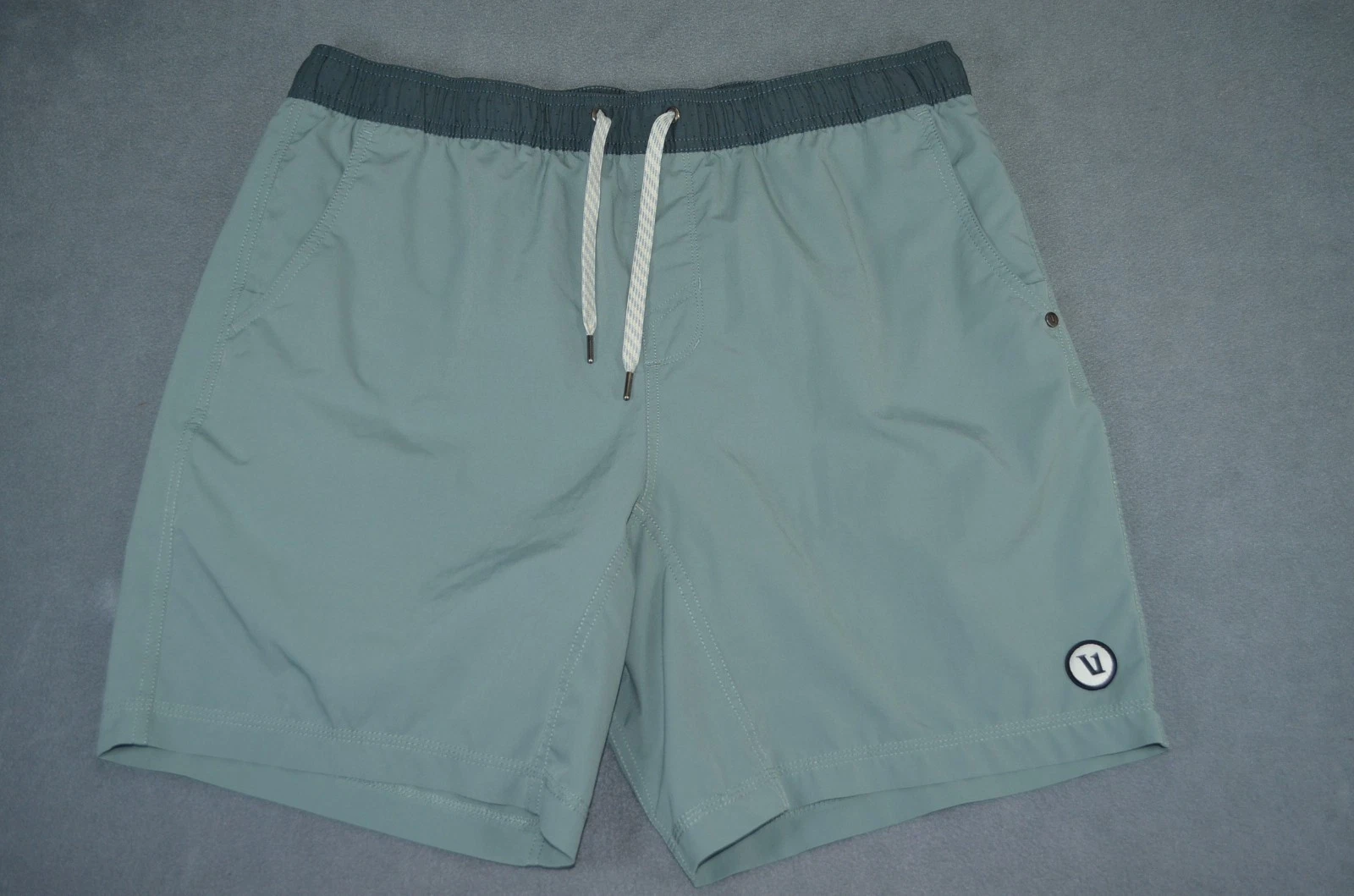 Vuori Shorts Mens XL Green Kore Athletic 7" Training Lined Workout Gym V302