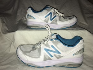 1540 v2 new balance womens