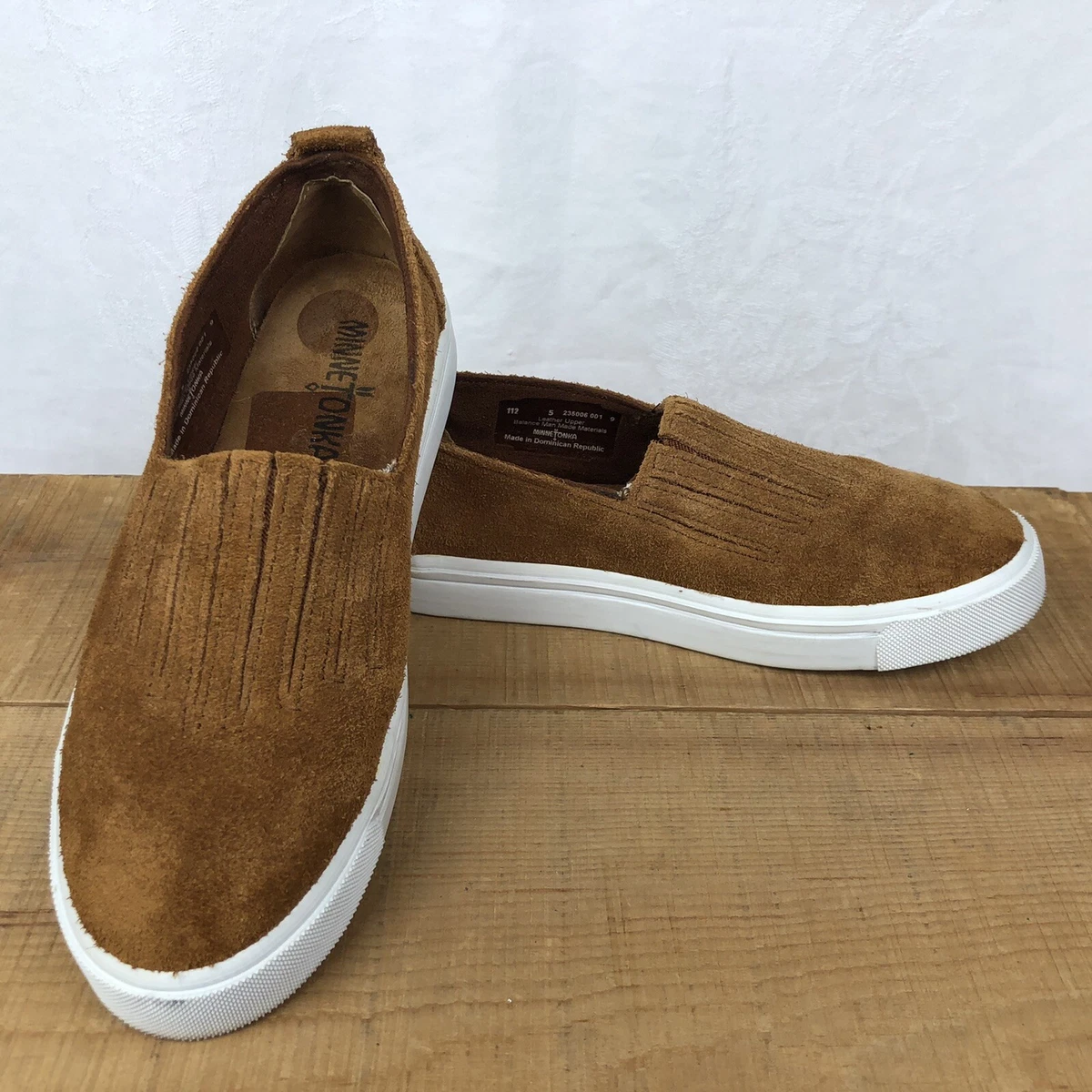 Minnetonka gabi slip on sales