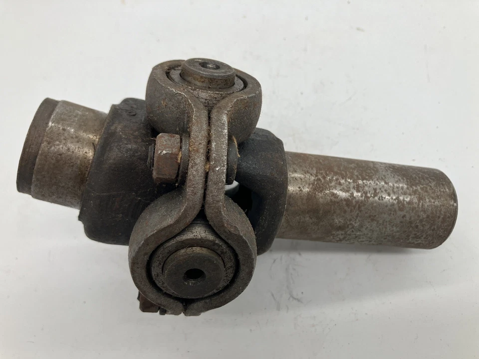 37-39 Chevrolet Passenger Truck Universal Joint Assembly PILOT 11062 - Image 3 of 4