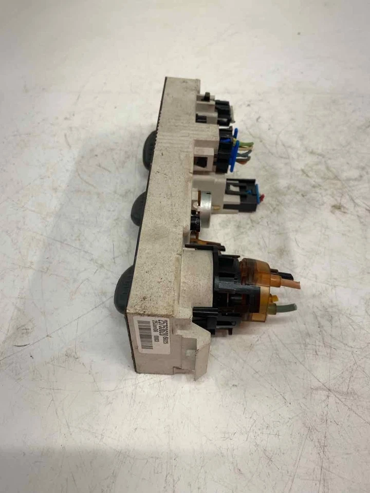 01 02 03 04 05 06 07 CHEVY EXPRESS 2500 Temperatura AC Calentador Climatizador Foto 4 de 4